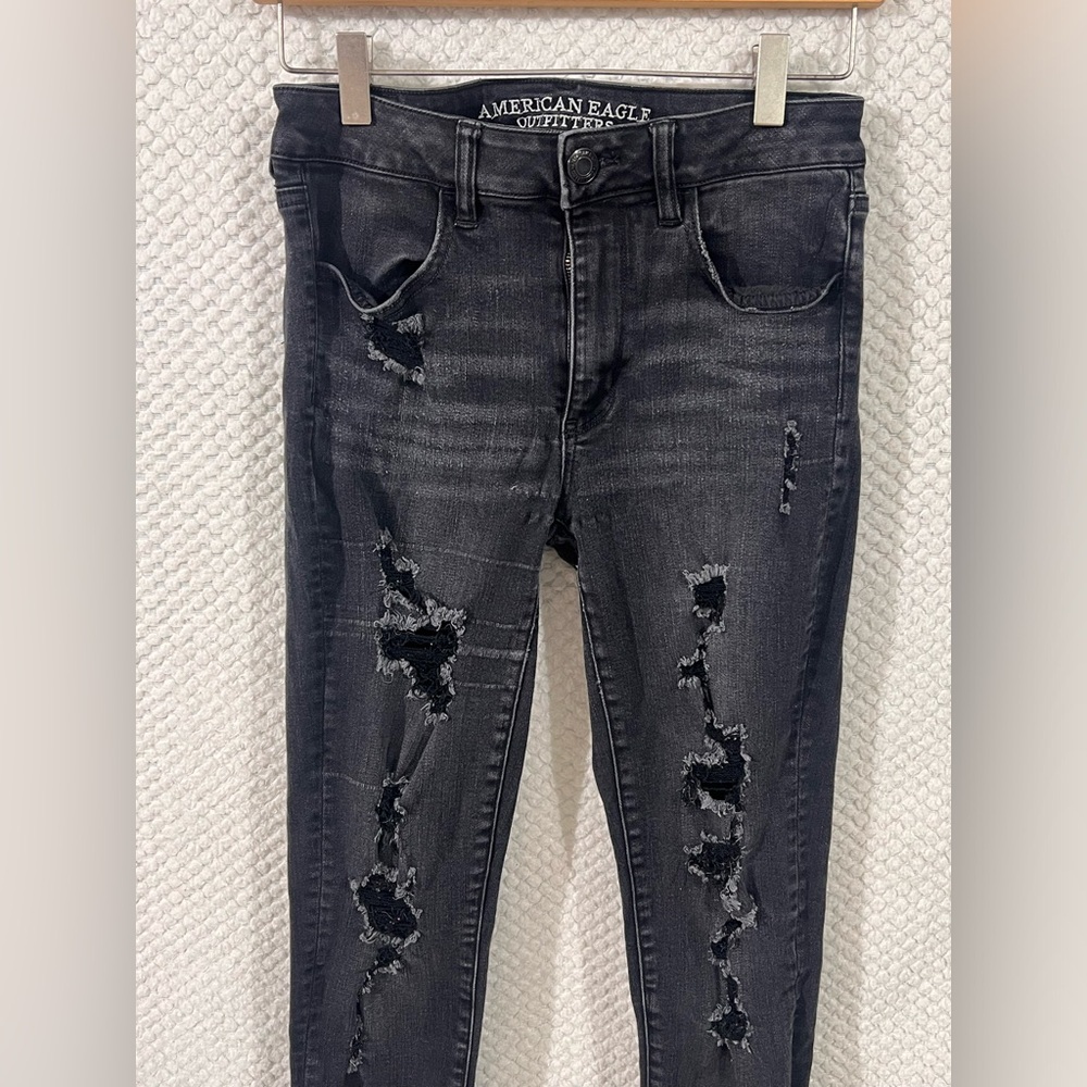 American Eagle Size 6 Long Hi rise Jegging Super Stretch Distressed - Picture 2 of 11
